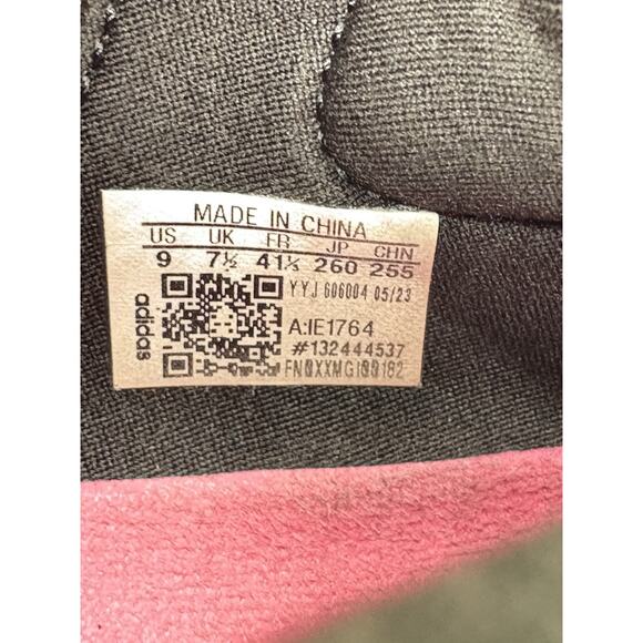 Adidas Ultraboost Light Running Sneakers Shoes Black Pink IE1764 Women’s Size 9 - Picture 6 of 7